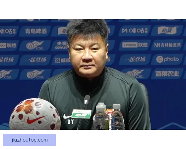 李金羽赛前正常亮相发布会仅两小时铁人宣布正式下课